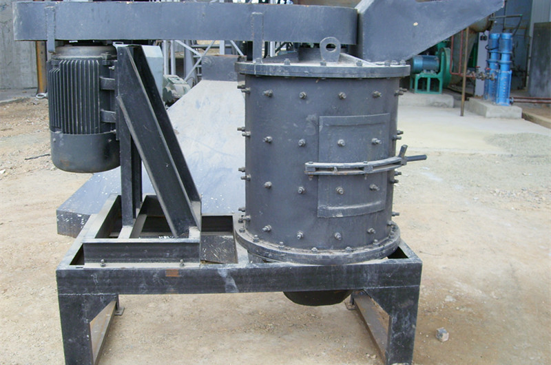鋼架基礎(chǔ)復(fù)合式破石機，家庭用小型石頭破碎機